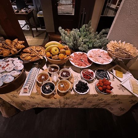 Le Samovar Guest House Breuil-Cervinia Luaran gambar